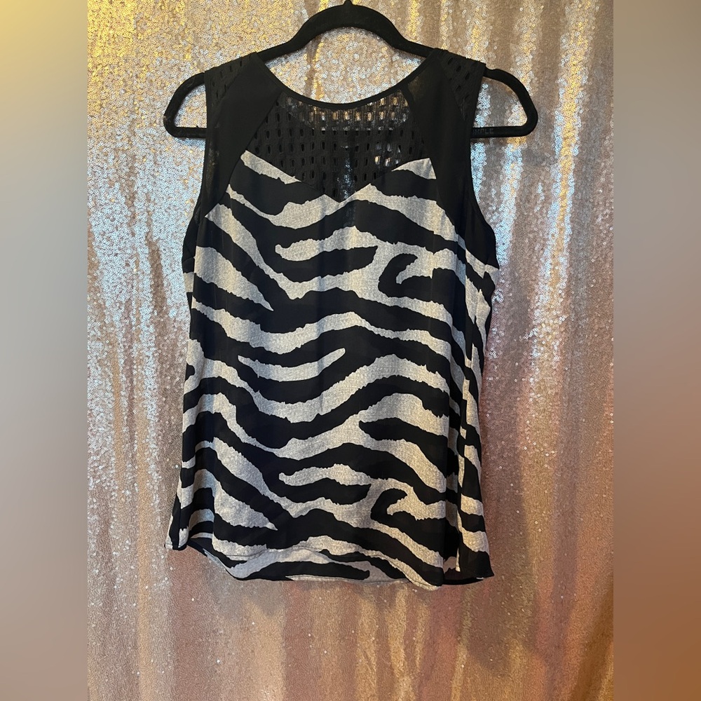 Cabi sleeveless top